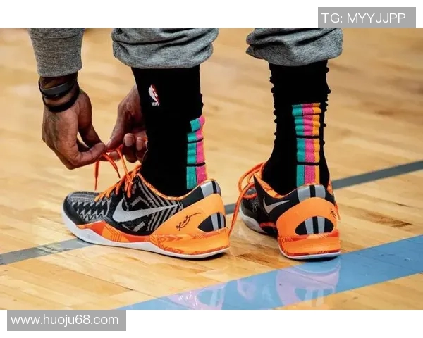 足球明星们的球鞋选择与场上表现的完美结合探秘